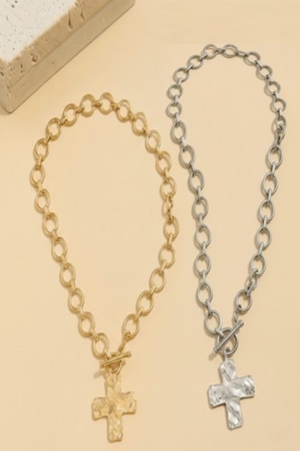 Notable Hammered Cross Toggle Necklace