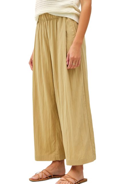 Crinkled Wide Leg Cropped Pull On Pants