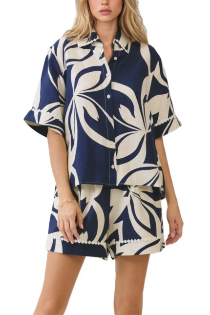 Chic Womens Short Set