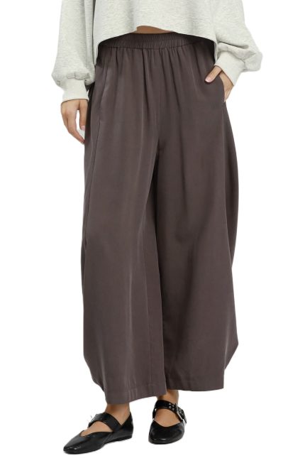 Solid Barrel Wide Leg Pants