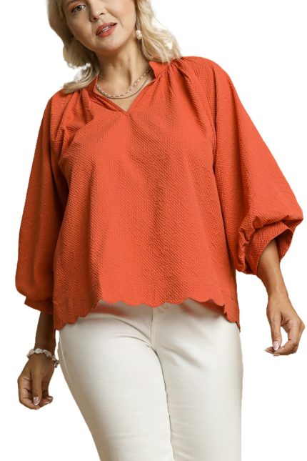 Plus Textured Scallop Hem Blouse